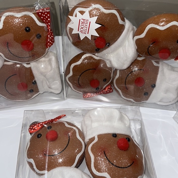 🌸NEW hobby lobby bundle or 4 pockets of gingerbread ornaments 4 in each pocket - Picture 9 of 11